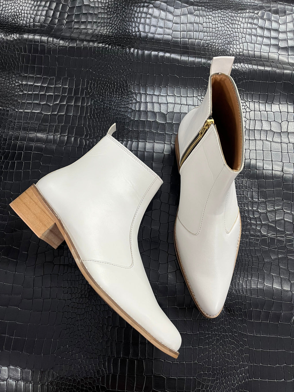 Cream Leather Pointed Toe Ankle Boot